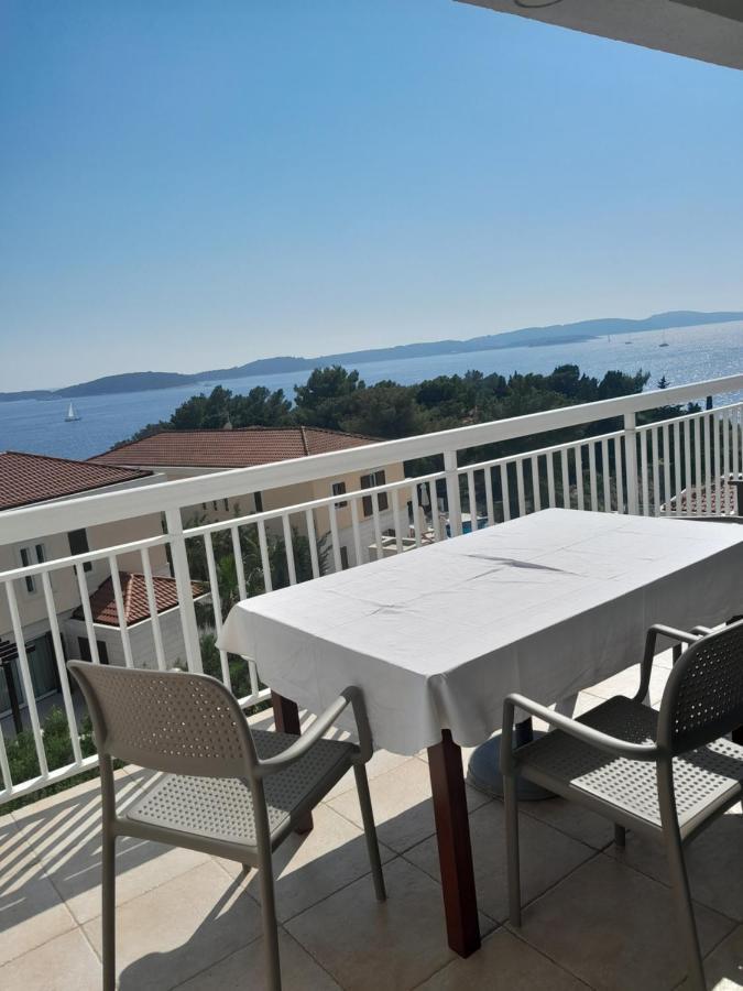 Feelhvar Along Bluelagoon Beach Hvar Town Quarto foto