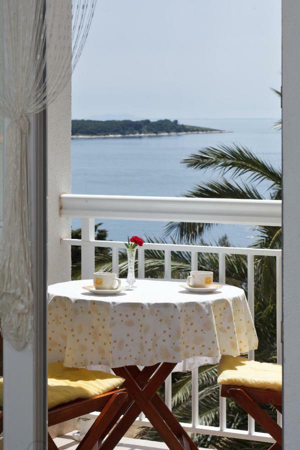 Feelhvar Along Bluelagoon Beach Hvar Town Exterior foto